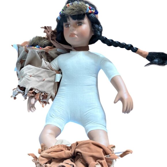 Native American Inspired Collectible Porcelain Doll With Intricate Beadwork & Su - Picture 9 of 12